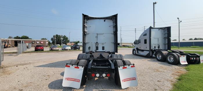 2023 Kenworth T680-5