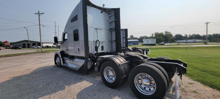 2023 Kenworth T680-6