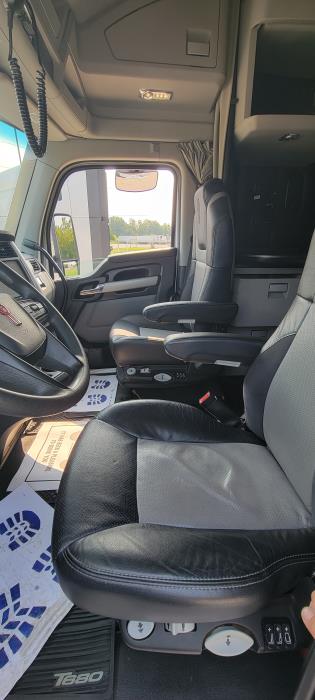 2023 Kenworth T680-9