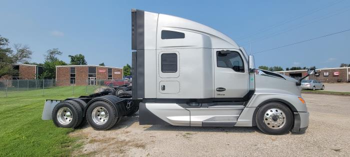 2023 Kenworth T680-4
