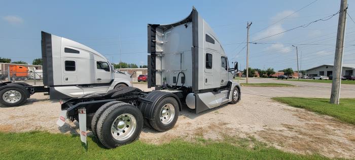 2023 Kenworth T680-5