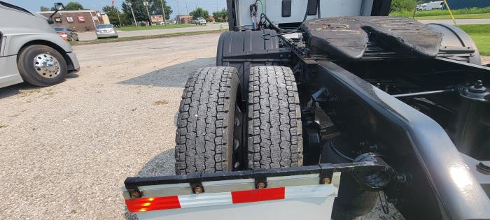 2023 Kenworth T680-7
