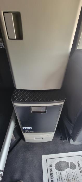 2023 Kenworth T680-13