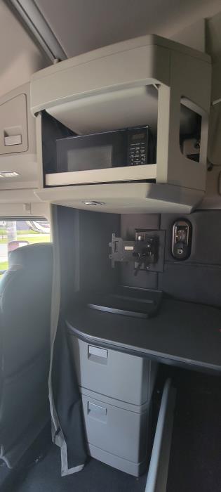 2023 Kenworth T680-15