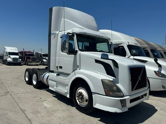2016 Volvo VNL300-1