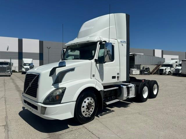 2018 Volvo VNL300-0
