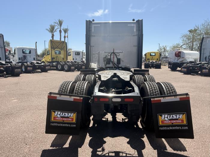 2022 Peterbilt 567-3