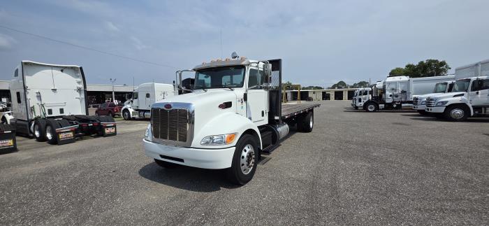 2020 Peterbilt 337-0