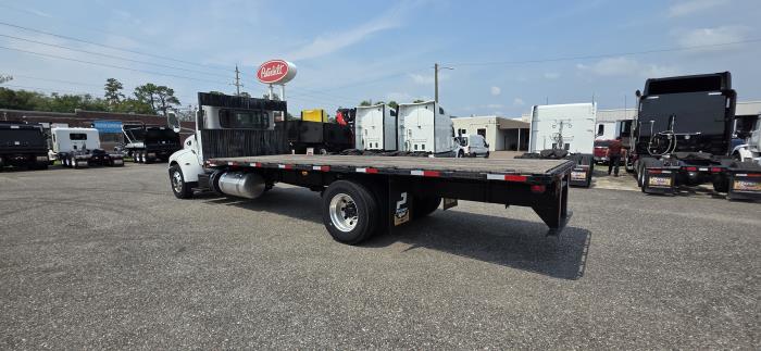 2020 Peterbilt 337-2