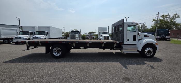 2020 Peterbilt 337-6