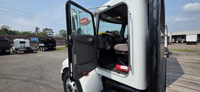 2020 Peterbilt 337-12