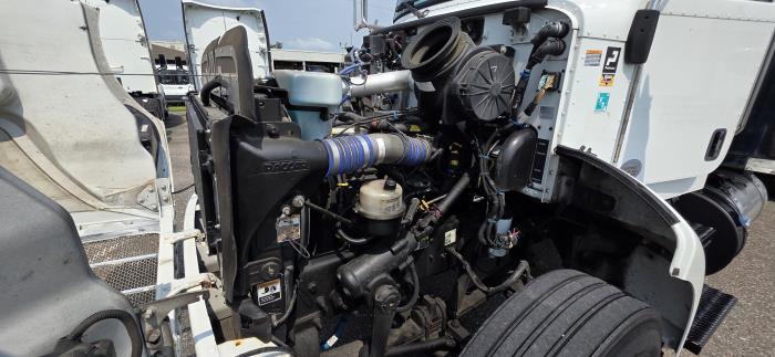 2020 Peterbilt 337-19
