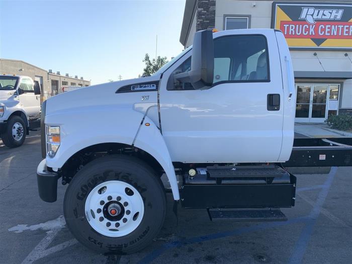 2027 Ford F-750-6