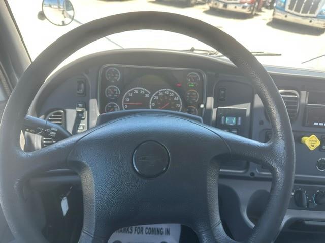 2018 Freightliner Business Class M2 106-3