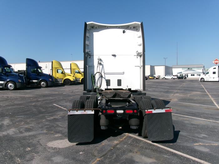 2022 Peterbilt 579-7