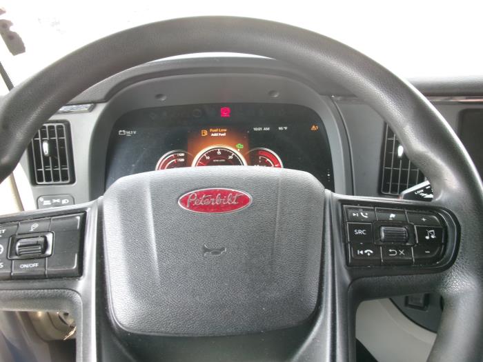 2022 Peterbilt 579-12