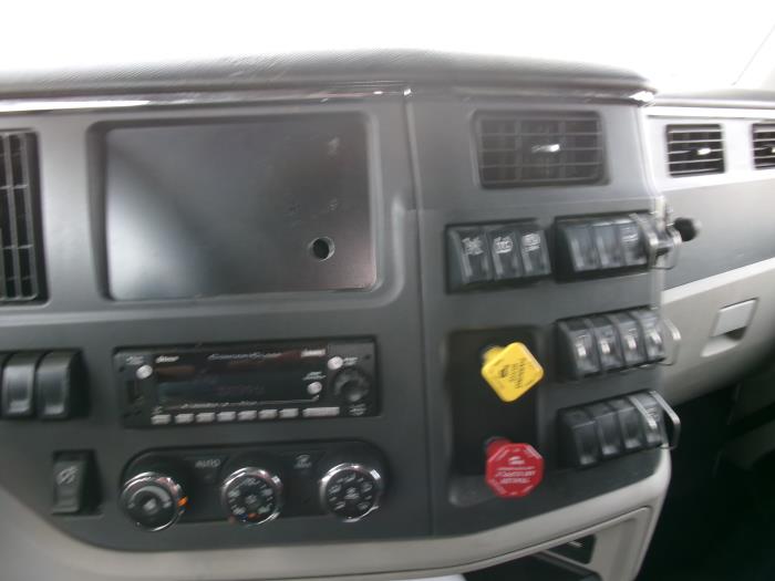 2022 Peterbilt 579-13