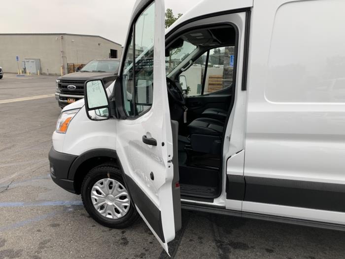 2026 Ford Transit-250-9