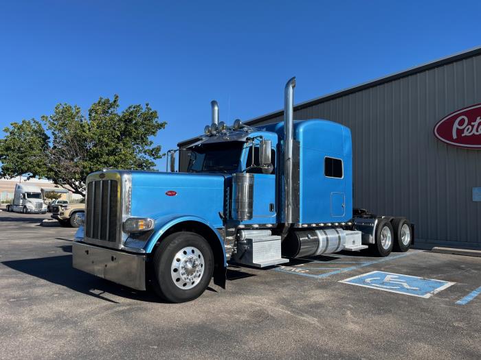 2020 Peterbilt 389-0