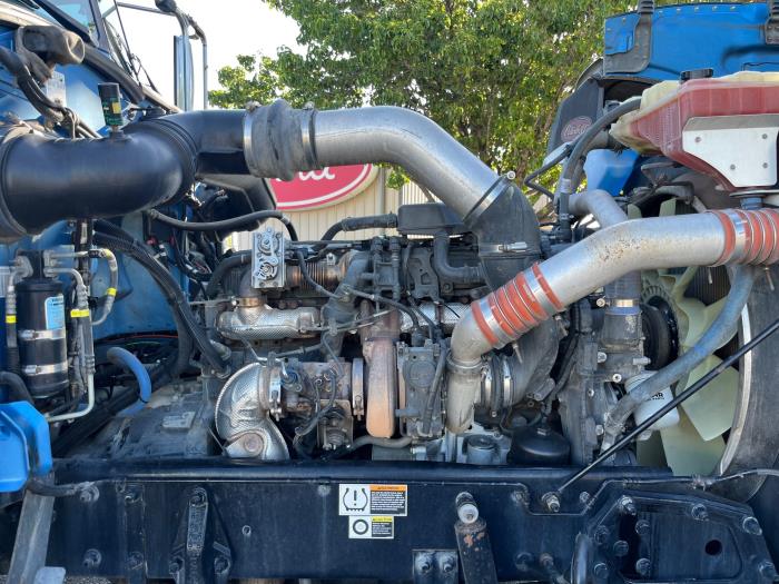2020 Peterbilt 389-25