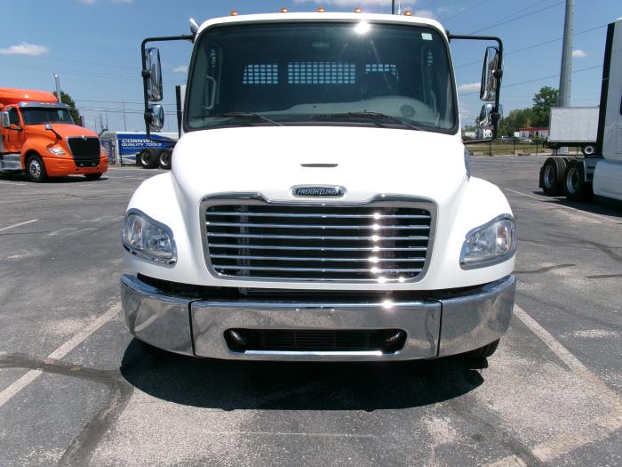 2019 Freightliner Business Class M2 106-1