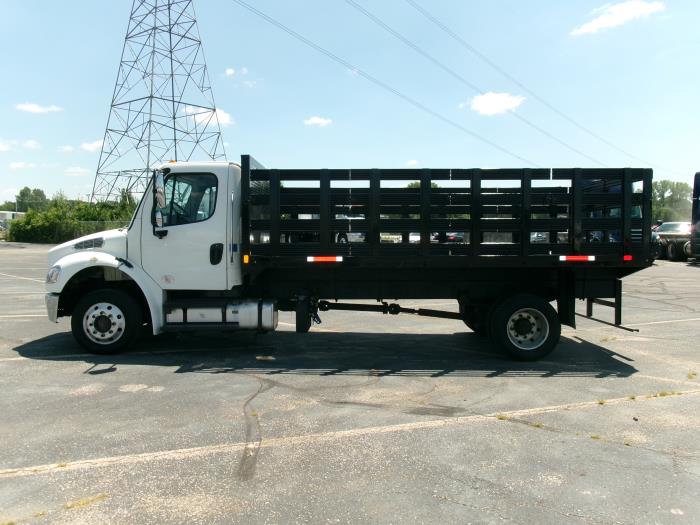 2019 Freightliner Business Class M2 106-4
