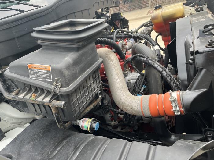 2019 International MV607-8