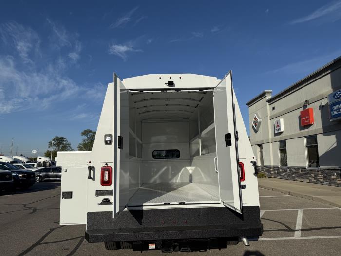 2026 Ford F-550-18