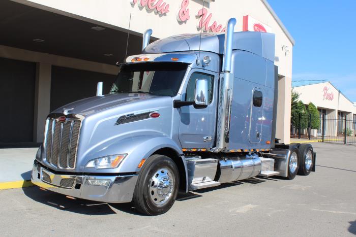2023 Peterbilt 579-0