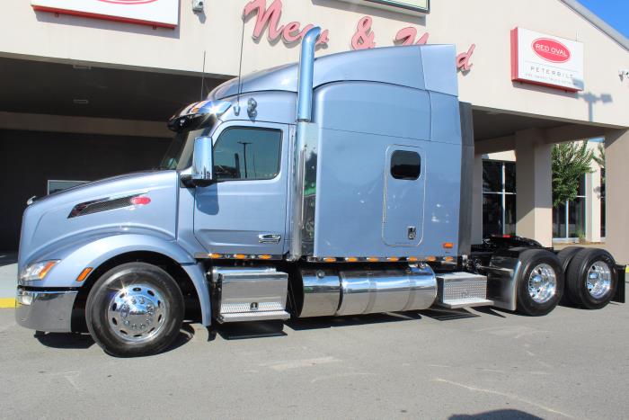 2023 Peterbilt 579-2