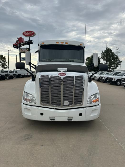 2022 Peterbilt 579-5