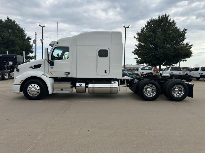 2022 Peterbilt 579-3