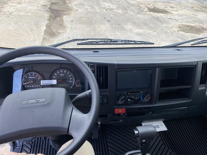 2026 Isuzu NRR-8