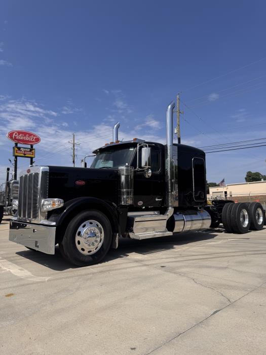 2027 Peterbilt 589-1