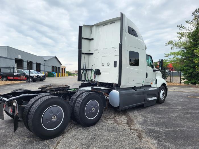 2023 International LT625-4