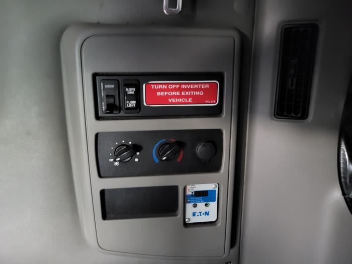 2023 International LT625-10