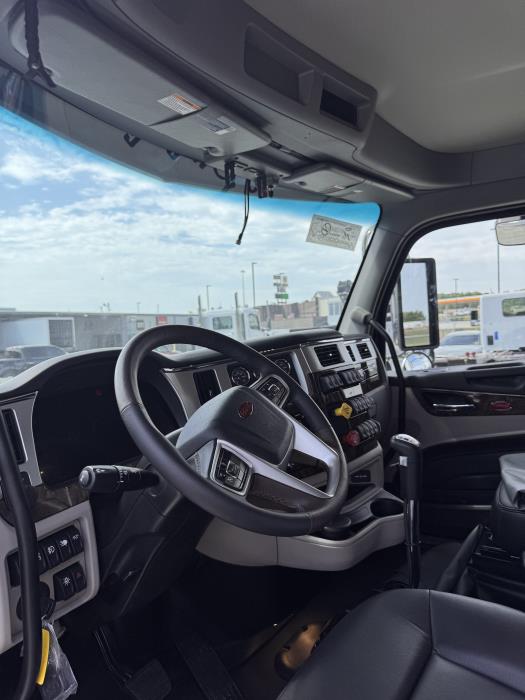 2027 Peterbilt 589-11