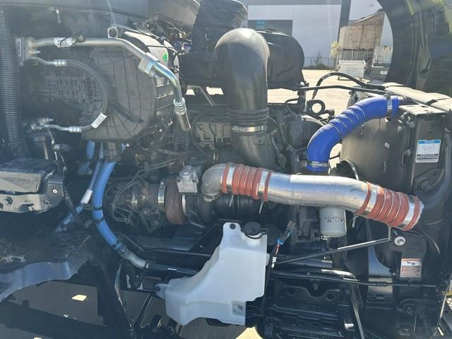 2024 Kenworth T680 — photo 8