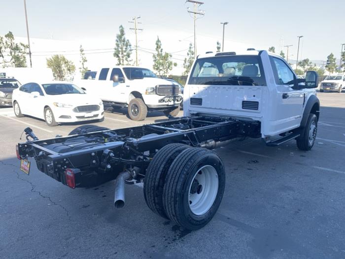 2026 Ford F-600-3
