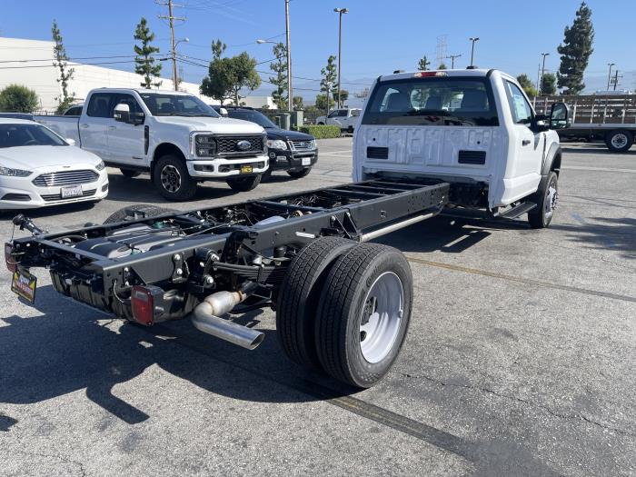 2026 Ford F-550-3
