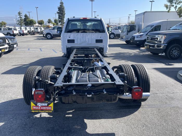 2026 Ford F-550-2