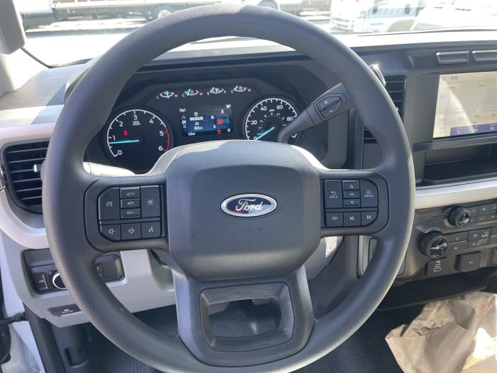 2026 Ford F-550-15