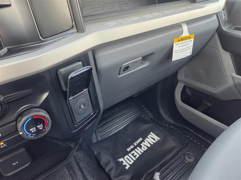 New 2026 Ford F-450 Super Cab Flatbed Truck for sale #2045519 - photo 8