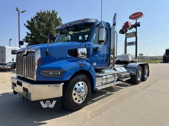 2023 Western Star 4900EX-0