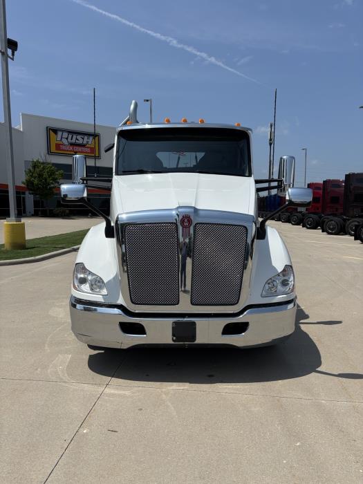 2021 Kenworth T680-1