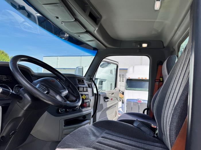 2020 Peterbilt 579-10