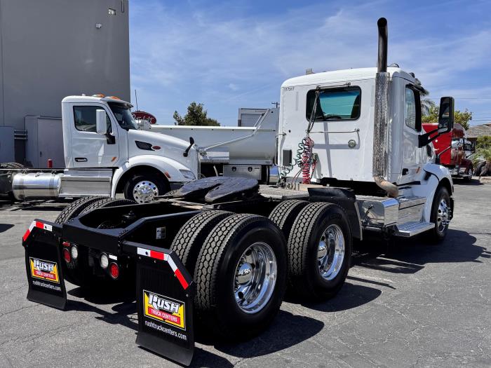 2020 Peterbilt 579-4