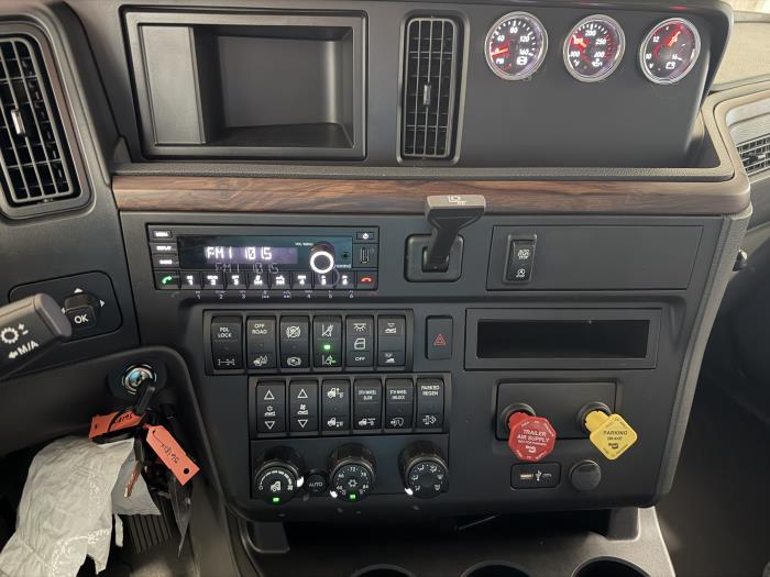 2027 International LT625-13