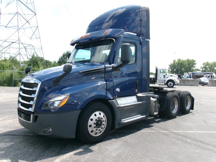 2022 Freightliner Cascadia-0