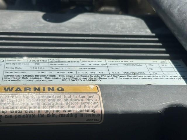 2016 Peterbilt 348-22